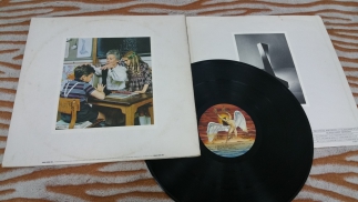 Led Zeppelin	1976	Presence	Swan Song	US