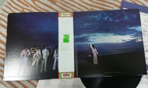 Rolling stones Black And Blue	Rolling stones	Japan